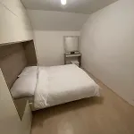 Moderne Mit Garten Appartement