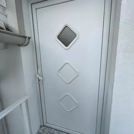 شقة Moderne Mit Garten ترايسكيرتشين