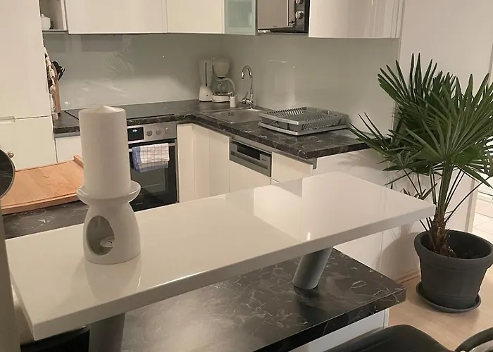 شقة Moderne Mit Garten *